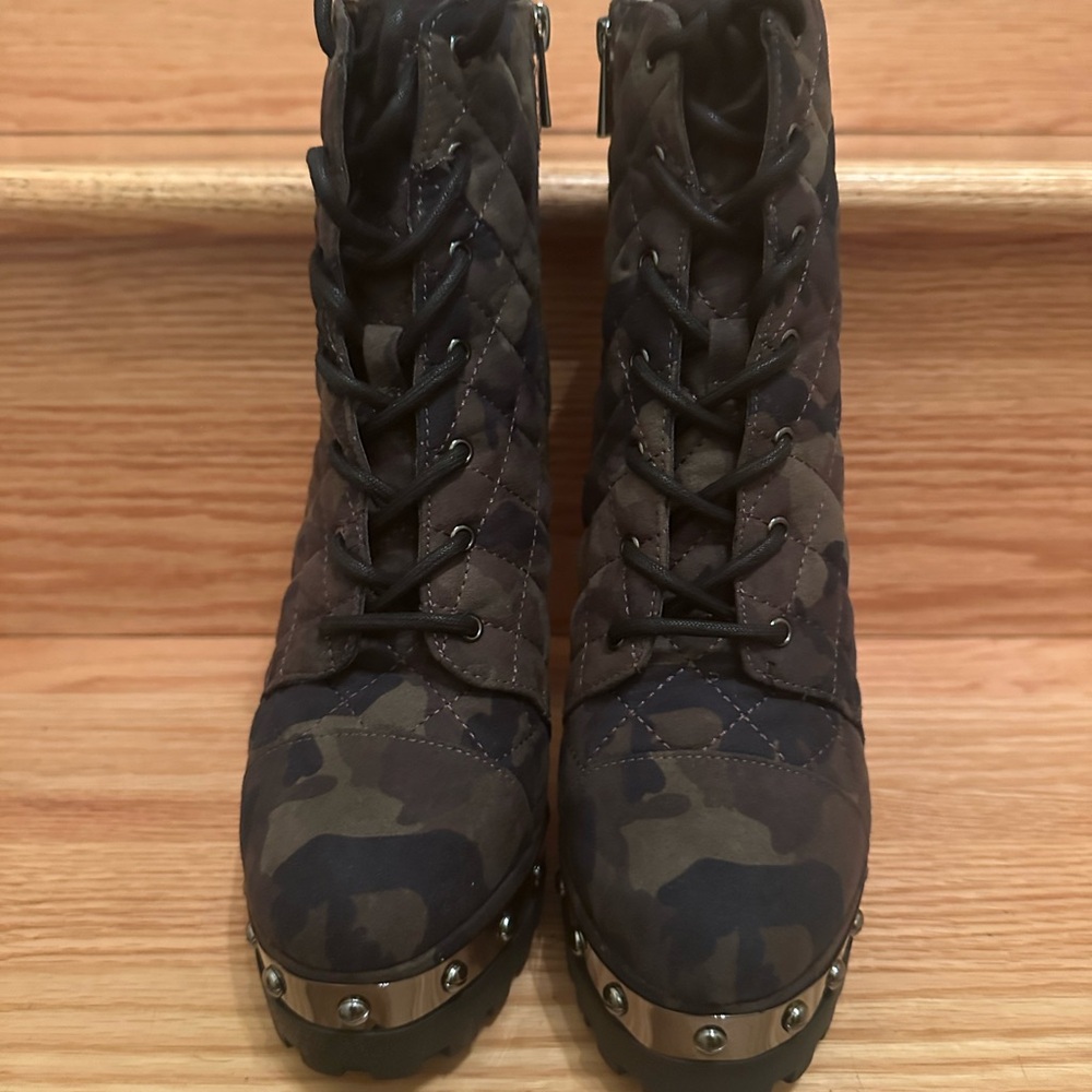 Jessica Simpson Green Combo Quilted Camo Ankle Boot - Picture 2 of 10